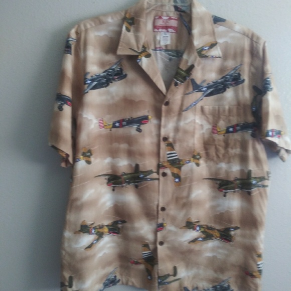 Airplane pattern RJC Made in Hawaii Mens Shirt - Picture 3 of 8